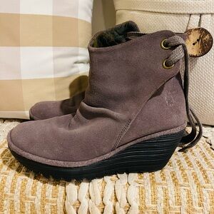 Women’s Fly London Yama Wedge Boots Gray Suede Slouchy Lagenlook Size 38 US 8